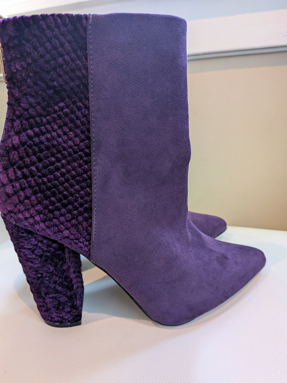 Sensational Stament Piece Womens Purple Suede Pointed-Toe Block Heel Ankle Boots